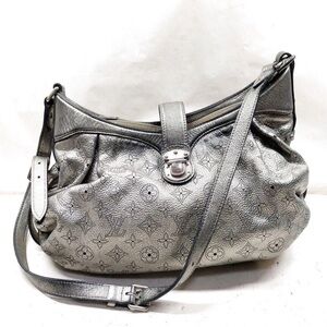 335. Louis Vuitton Mahina XS in Argent (Silver) w/coa
